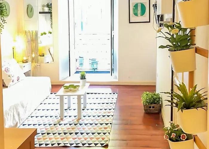 Beautiful Cozy Flat In Flowers Garden! * Lizbona